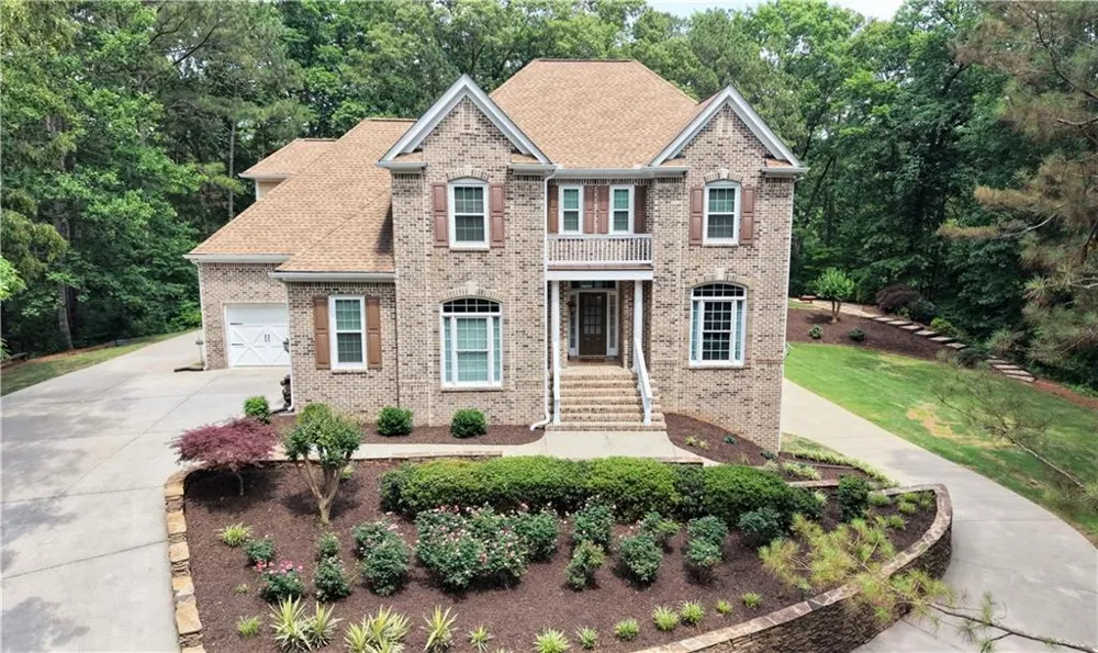 29 Crolley Lane White, GA 30184