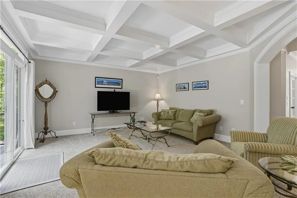 29 Crolley Lane White, GA 30184