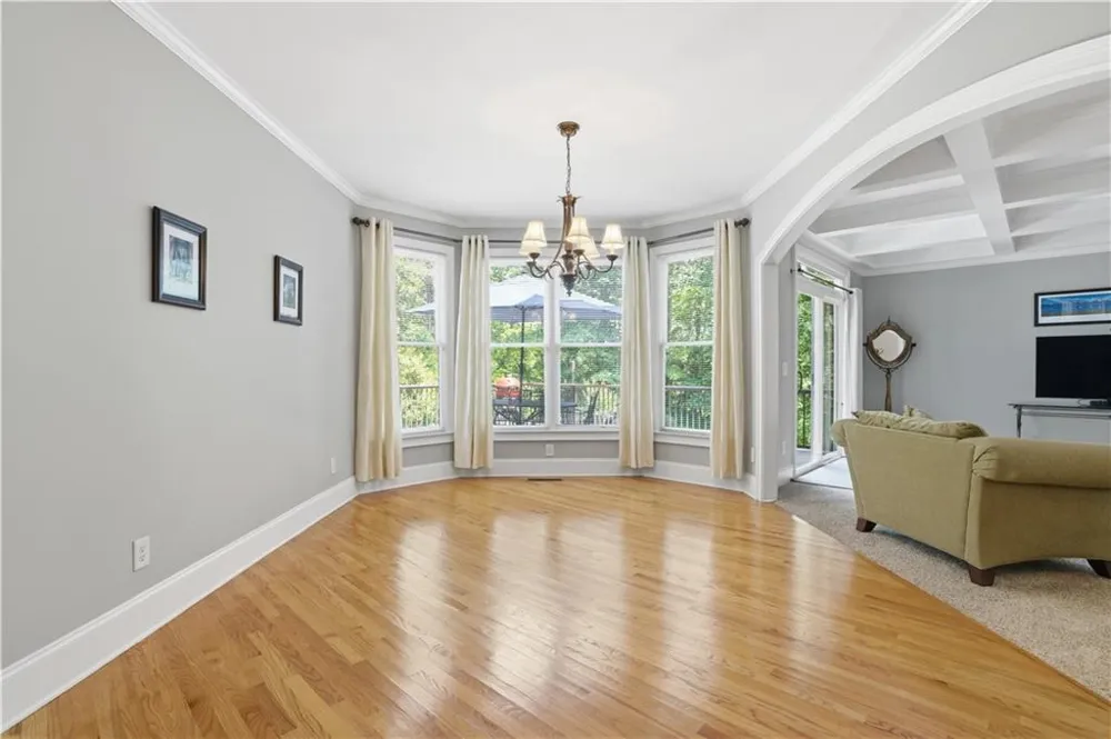 29 Crolley Lane White, GA 30184