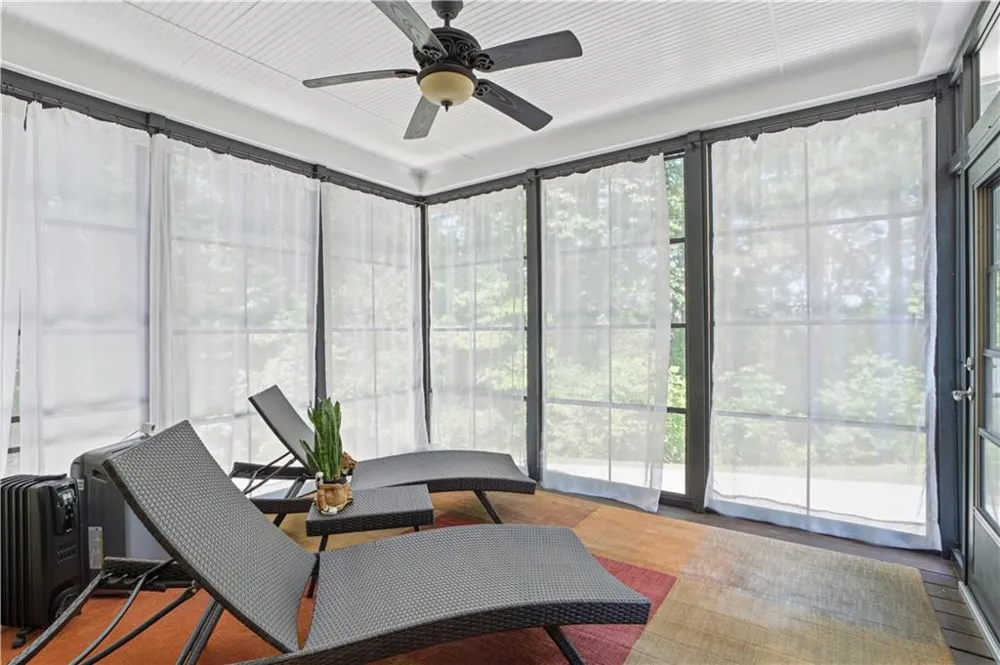 29 Crolley Lane White, GA 30184
