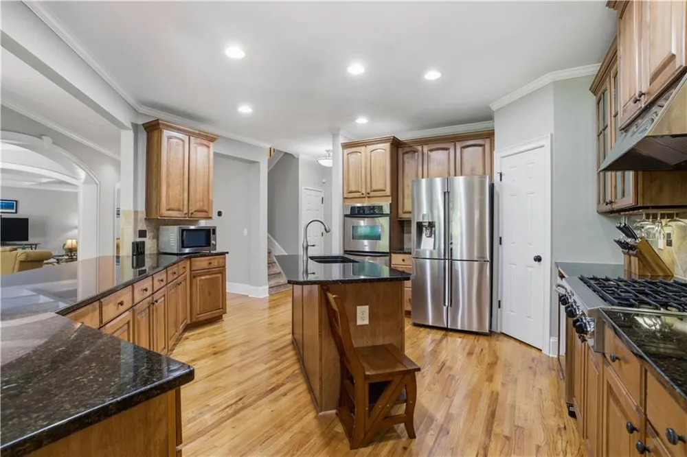 29 Crolley Lane White, GA 30184