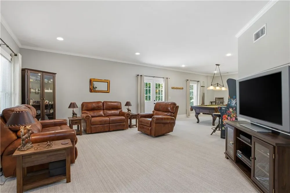 29 Crolley Lane White, GA 30184
