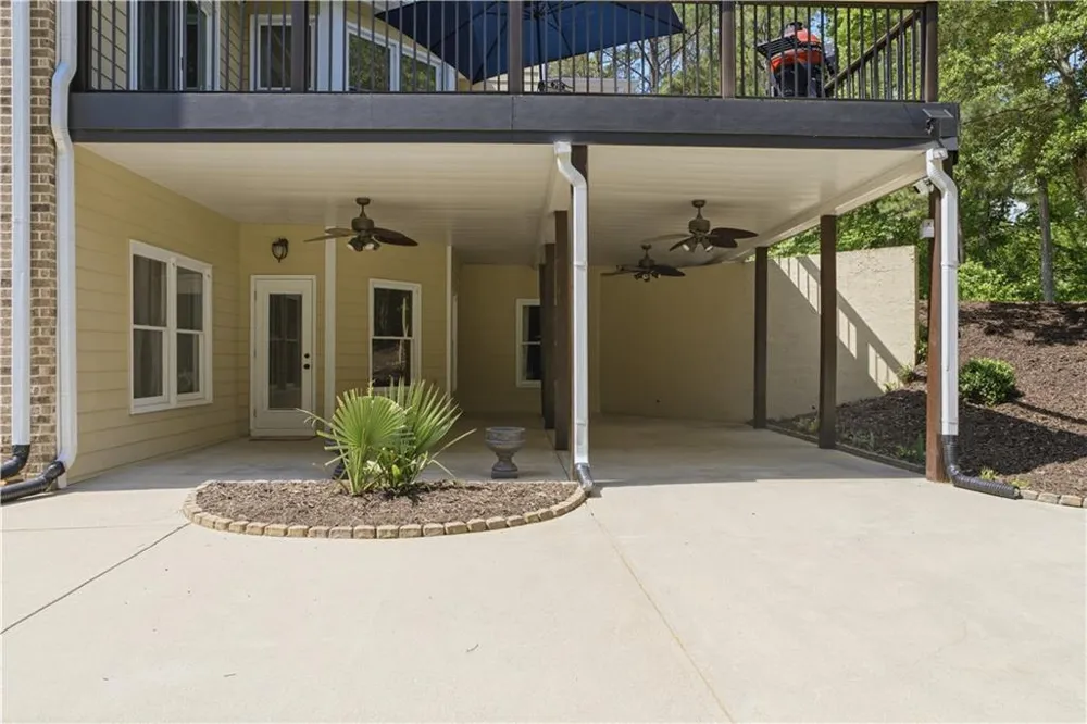 29 Crolley Lane White, GA 30184