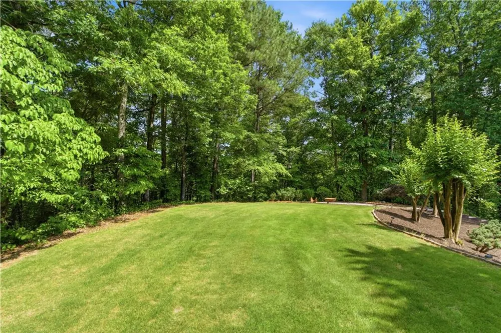 29 Crolley Lane White, GA 30184