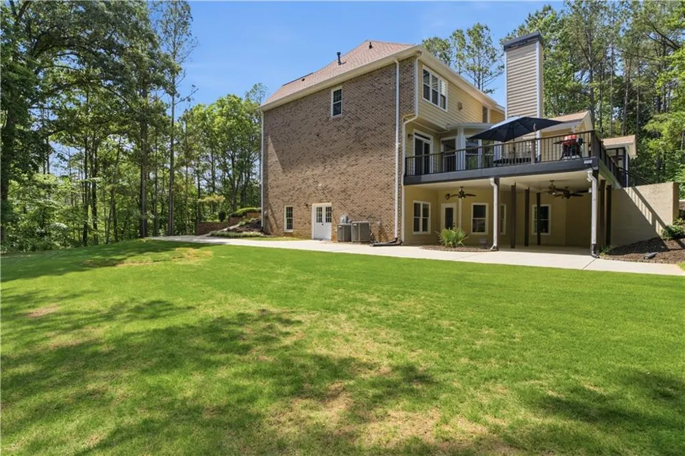 29 Crolley Lane White, GA 30184