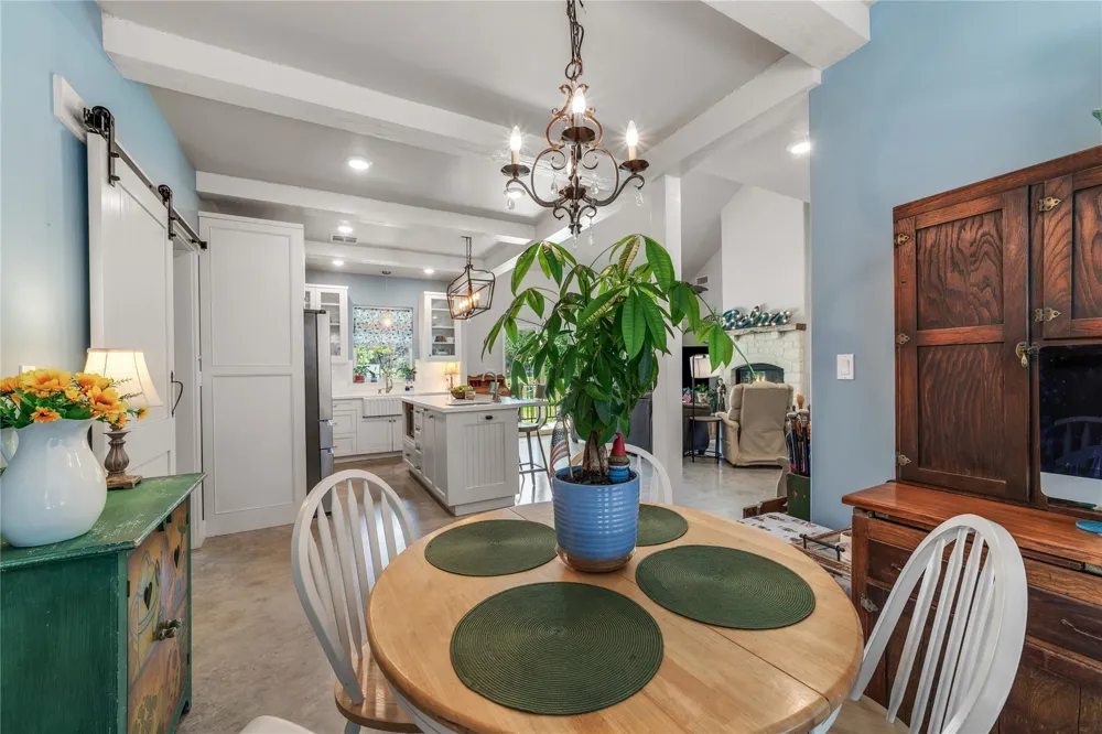 721 Northwood Hills Drive Fredericksburg, TX 78624