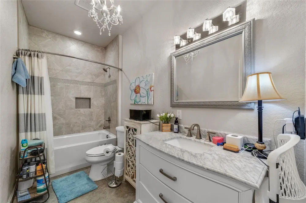 721 Northwood Hills Drive Fredericksburg, TX 78624