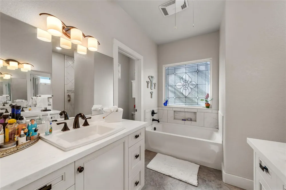 721 Northwood Hills Drive Fredericksburg, TX 78624