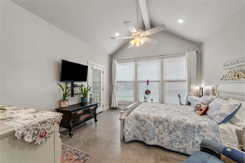 721 Northwood Hills Drive Fredericksburg, TX 78624