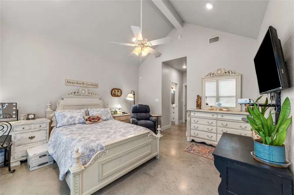 721 Northwood Hills Drive Fredericksburg, TX 78624