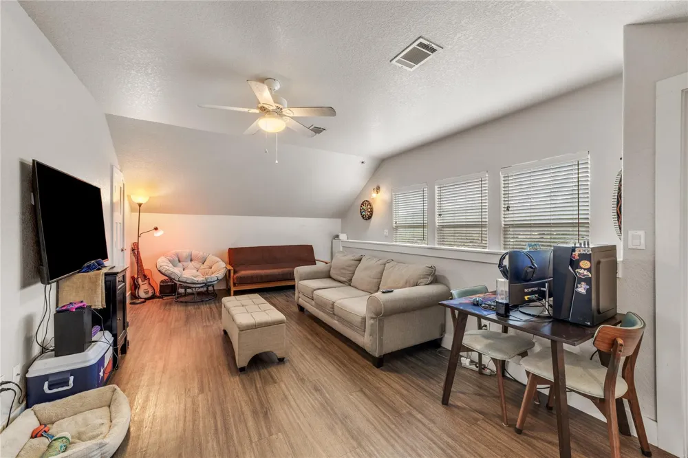 721 Northwood Hills Drive Fredericksburg, TX 78624