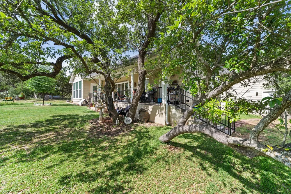 721 Northwood Hills Drive Fredericksburg, TX 78624