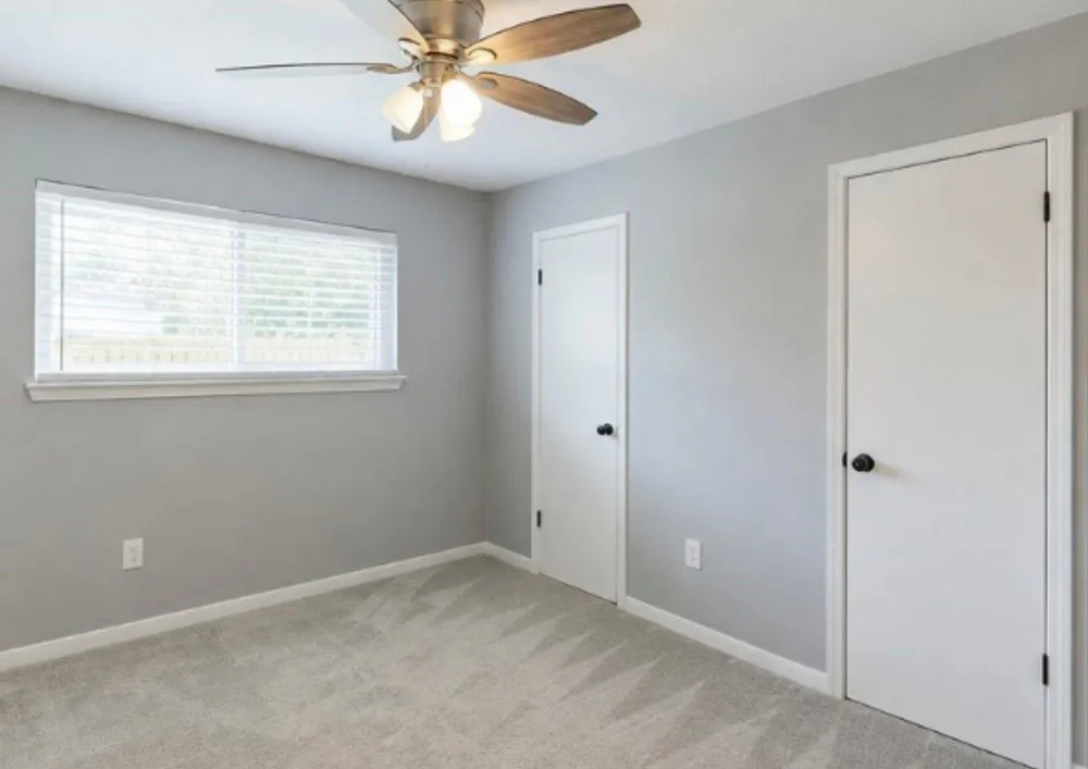 1226 Ave H Danbury, TX 77534