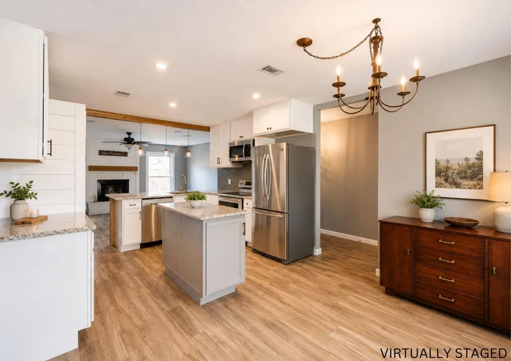 1226 Ave H Danbury, TX 77534