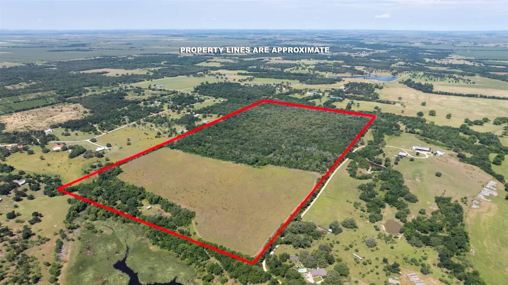 1717 County Road 402 Bartlett, TX 76511
