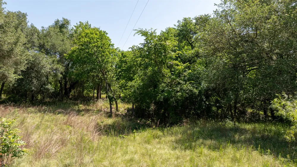 1717 County Road 402 Bartlett, TX 76511