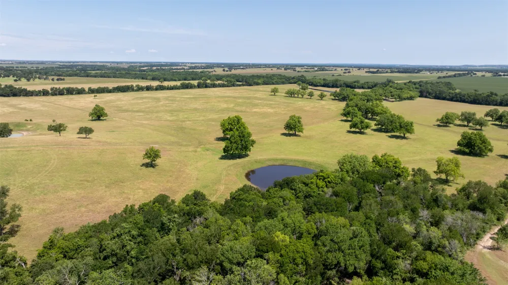 1717 County Road 402 Bartlett, TX 76511