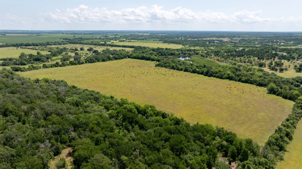 1717 County Road 402 Bartlett, TX 76511