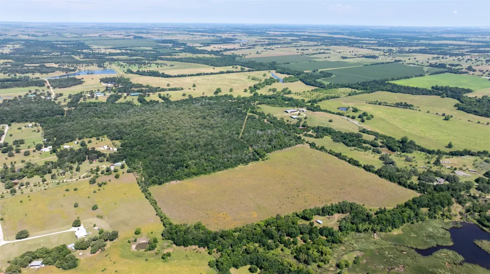 1717 County Road 402 Bartlett, TX 76511