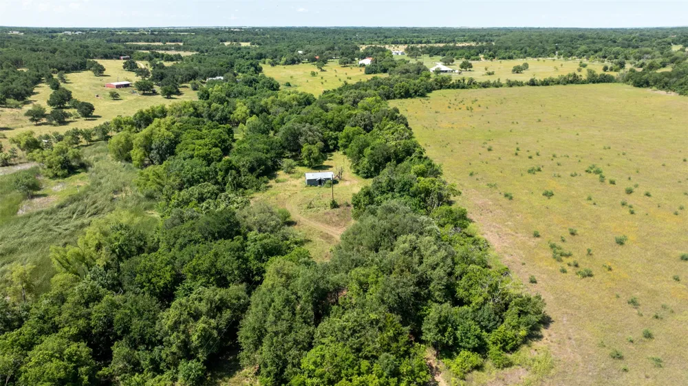 1717 County Road 402 Bartlett, TX 76511