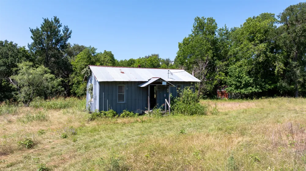 1717 County Road 402 Bartlett, TX 76511