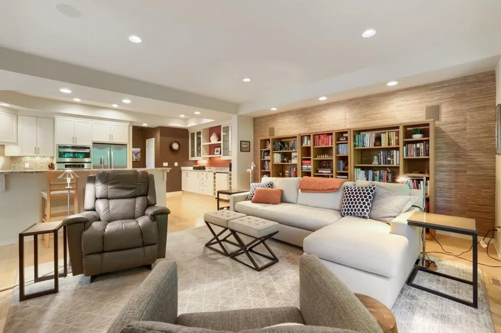 1340 Waterford Drive Golden Valley, MN 55422