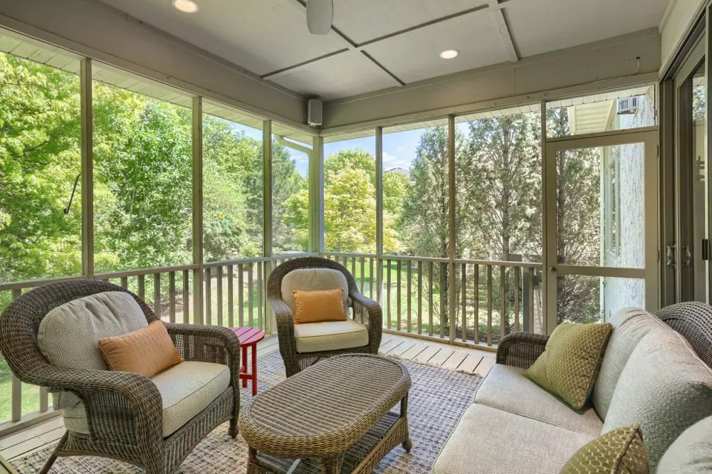 1340 Waterford Drive Golden Valley, MN 55422