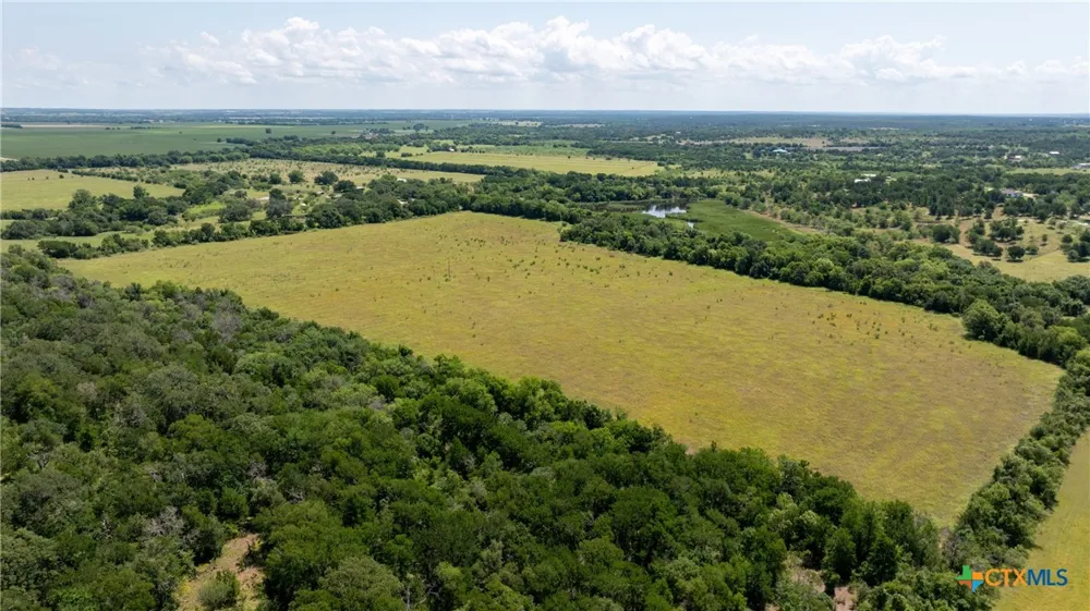 1717 County Road 402 Bartlett, TX 76511