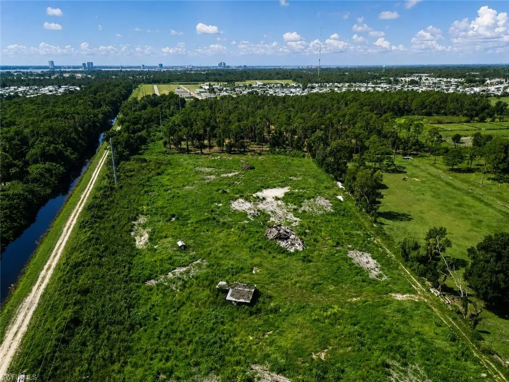 4800 Dor Lee Lane North Fort Myers, FL 33917