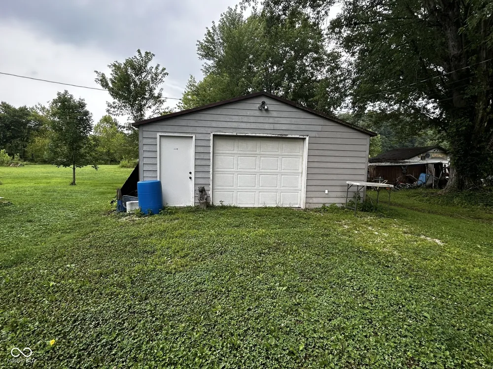 4806 State Road 46 E Nashville, IN 47448