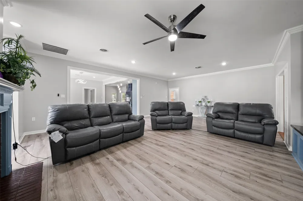 700 Jackson McGregor, TX 76657