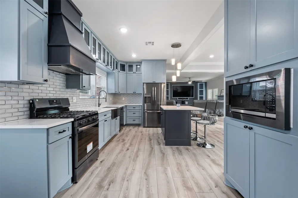 700 Jackson McGregor, TX 76657