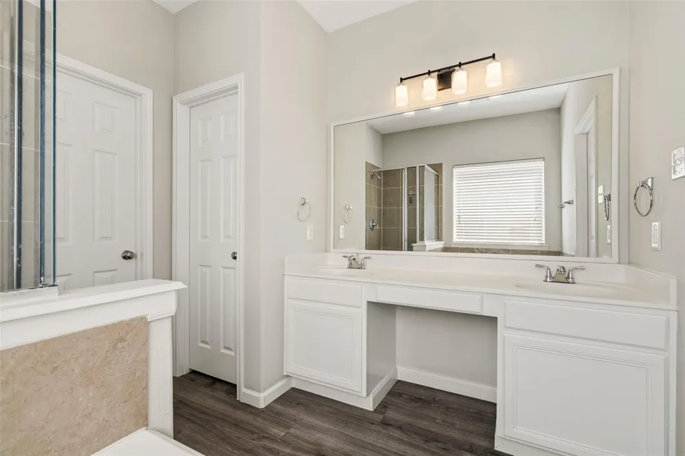 8530 E Highlands Crossing Highlands, TX 77562