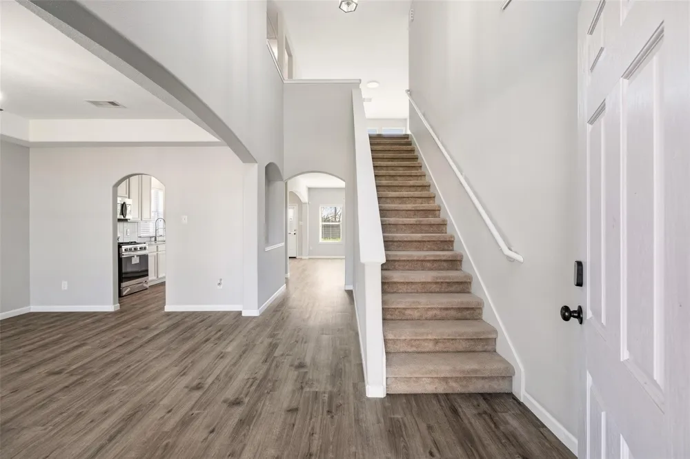 8530 E Highlands Crossing Highlands, TX 77562
