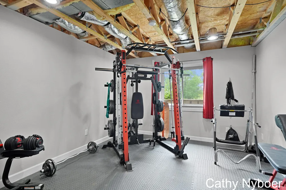 9188 W V AVENUE Schoolcraft, MI 49087