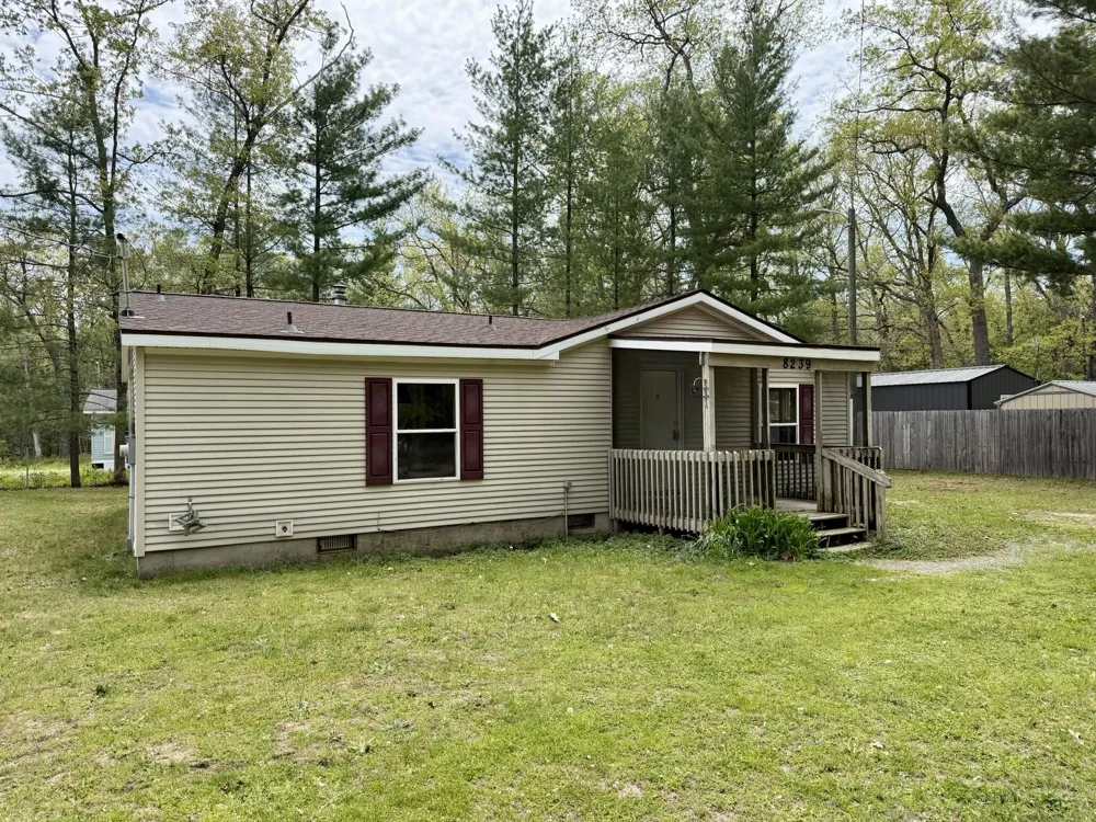 8239 W Hemlock Avenue Lake Township, MI 49304