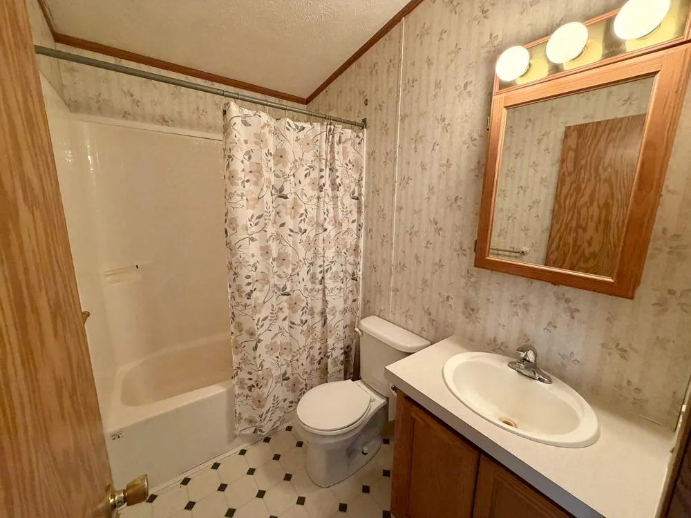 8239 W Hemlock Avenue Lake Township, MI 49304