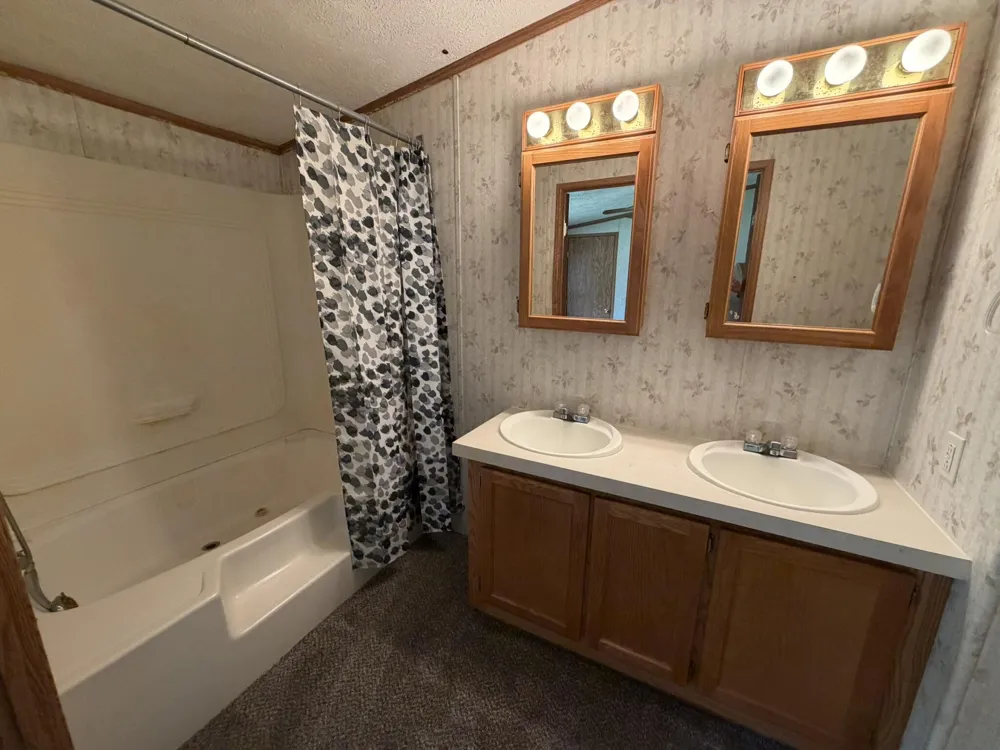 8239 W Hemlock Avenue Lake Township, MI 49304