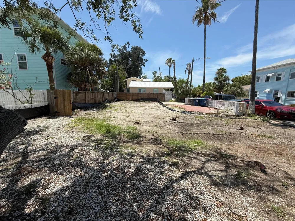 8586 E BAY DRIVE Treasure Island, FL 33706