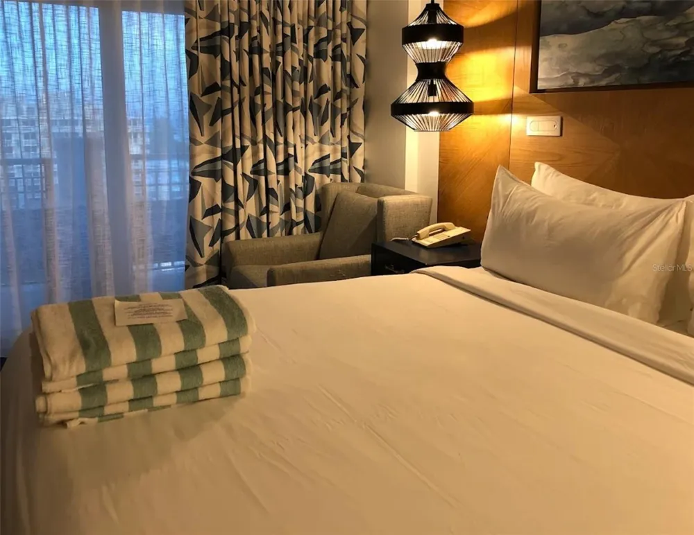 71 S OCEAN AVENUE #8708 Palm Beach Shores, FL 33404