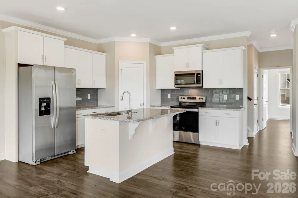 124 Creekview Road Hendersonville, NC 28791