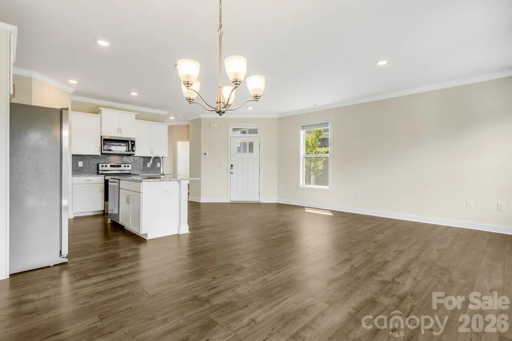 124 Creekview Road Hendersonville, NC 28791