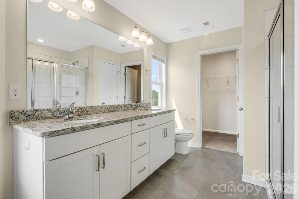 124 Creekview Road Hendersonville, NC 28791