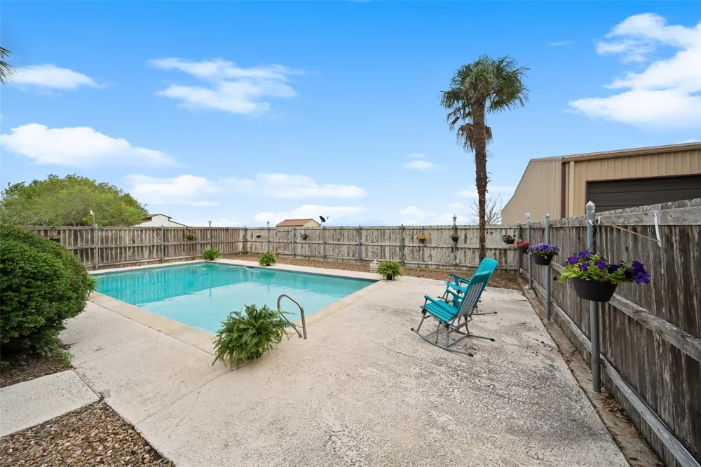 119 Fm 1891 Shiner, TX 77984