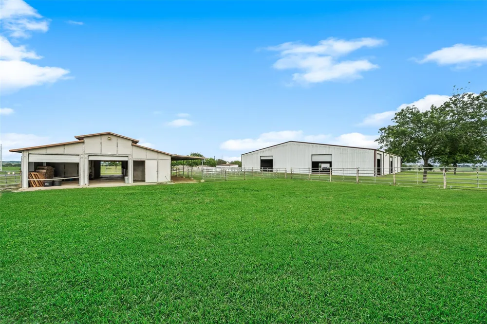 119 Fm 1891 Shiner, TX 77984