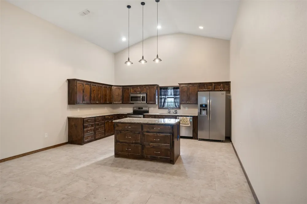 119 Fm 1891 Shiner, TX 77984