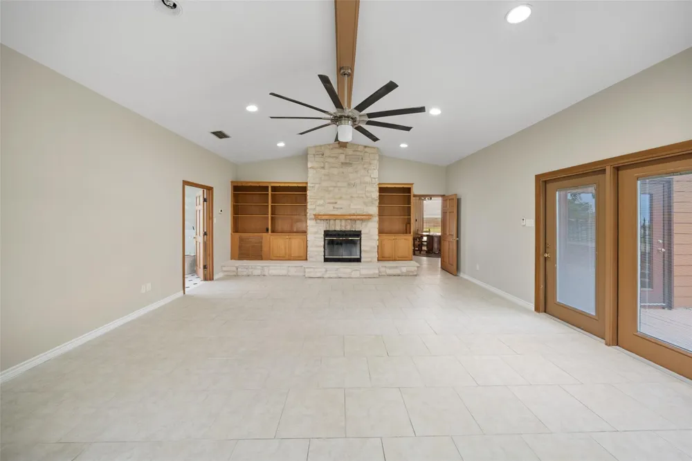 119 Fm 1891 Shiner, TX 77984