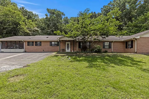 916 Glenwood Drive