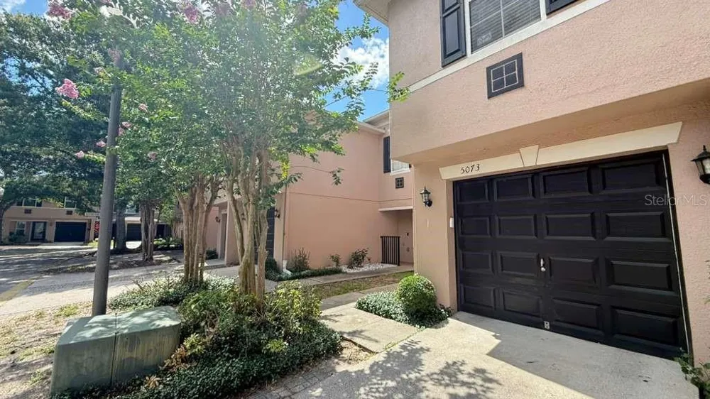 5073 KINGSCREST LANE Oviedo, FL 32765