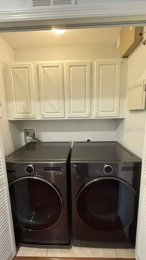5073 KINGSCREST LANE Oviedo, FL 32765